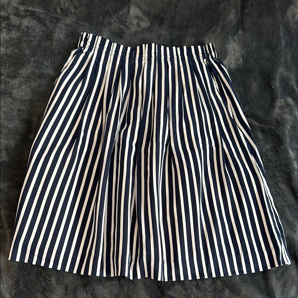 NWOT J Crew Striped Navy blue and White Women's Skirt with pockets